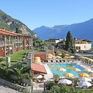 https://residence-borgo-dei-limoni.it-lombardy.com